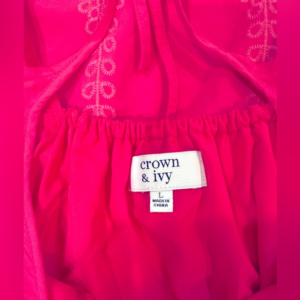 Crown & Ivy adorable throw on dress is summer ready in the prettiest pink color! - Picture 9 of 10